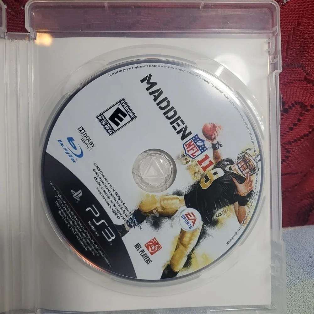 EA Sports Madden NFL 11 PS3 Video Game Sony PlayStation 3 Drew Brees Football